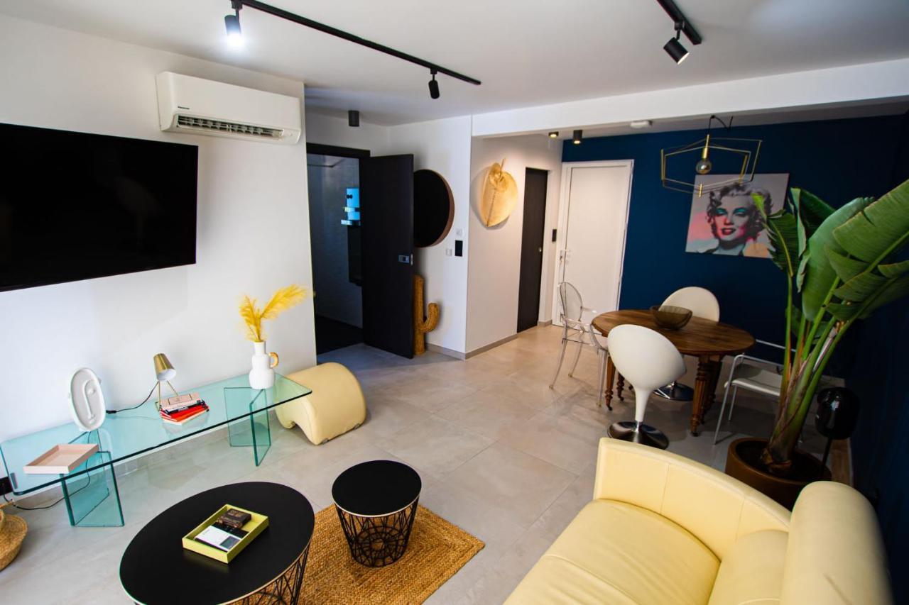 Appartement De Caractere Avec Jacuzzi Fréjus Exterior foto