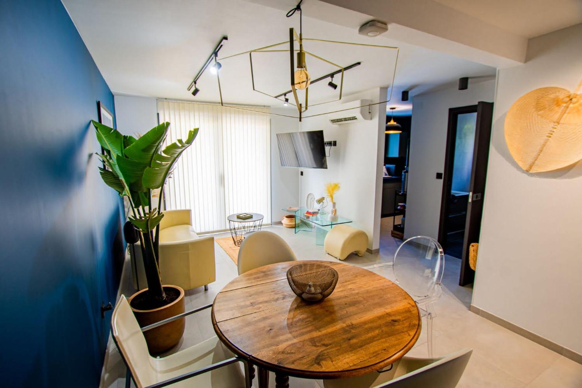 Appartement De Caractere Avec Jacuzzi Fréjus Exterior foto